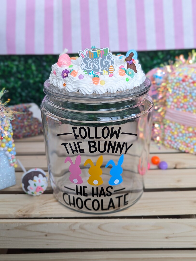 Custom Easter Bunny Cookie Jar with Lid, Easter Theme Candy Jar Decoration for Chocolate Eggs and Marshmallows, Gift for Baker, Baking Decor
